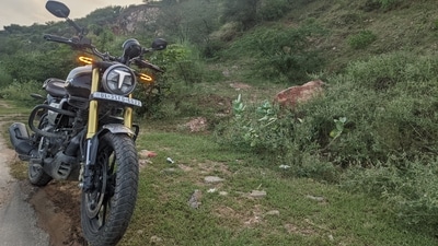 TVS Ronin is a neo-retro motorcycle that earned quite a popularity within a short span after its launch in India. TVS Ronin is a neo-retro motorcycle that earned quite a popularity within a short span after its launch in India.