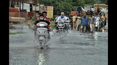 The review comes a week after heavy rainfall and increased discharge from the Khadakwasla dam once again led to flooding in parts of Ekta Nagar, Nimbaj Nagar and Vitthal Nagar. (REPRESENTATIVE PHOTO)