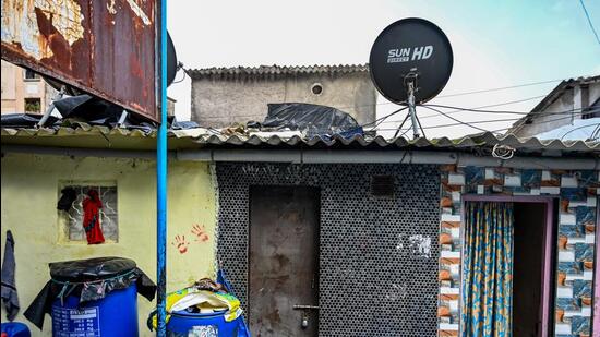 According to the police, Sunil Vishwakarma stayed with his family on the first floor of the ground-plus-one structure in Rahul Nagar in Vikhroli West while his younger brothers, Suraj and Surendra, stayed on the ground floor with their families (Raju Shinde/HT Photo)