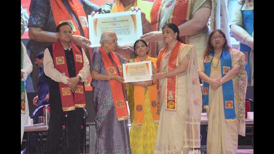 Governor Anandiben Patel at the 45th Convocation of Deen Dayal Upadhyaya Gorakhpur University on Thursday. (HT)