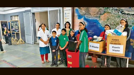 The initiative was organised by SPM English School in Sadashiv Peth in collaboration with Poornam Ecovision Foundation. (HT PHOTO)