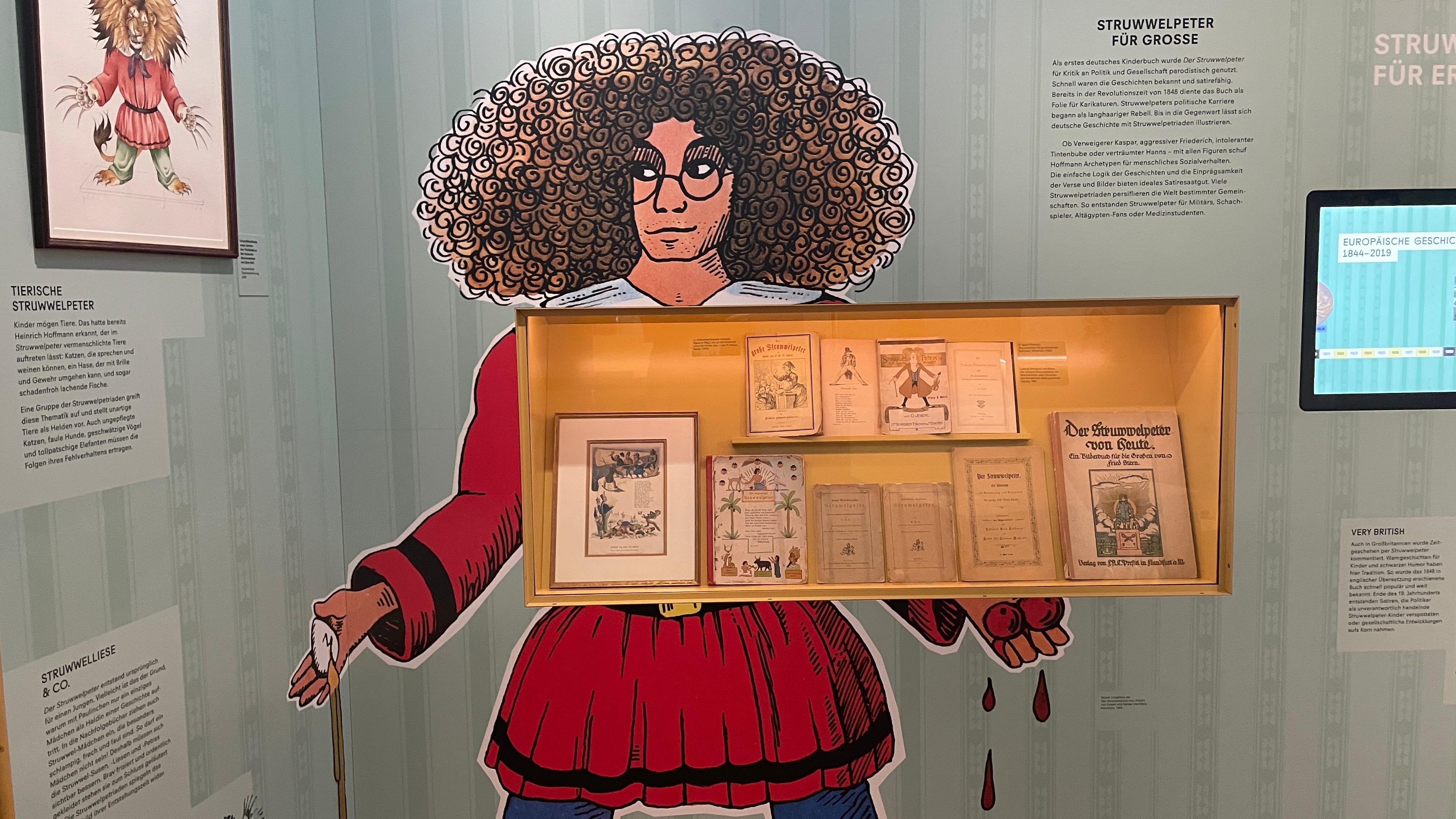 Displays inside the Struwwelpeter Museum (Veidehi Gite) Displays inside the Struwwelpeter Museum (Veidehi Gite)