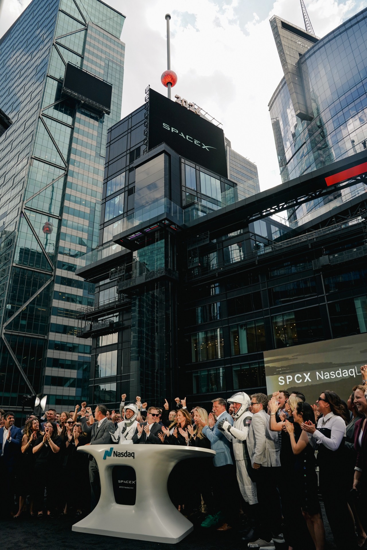 A ceremony to mark the closing of SpaceX’s first day of trading. A ceremony to mark the closing of SpaceX’s first day of trading.