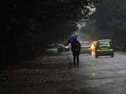 బంగాళాఖాతంలో అల్పపీడనం.. ఈ జిల్లాలకు పిడుగులు, భారీ వర్షాల హెచ్చరిక!