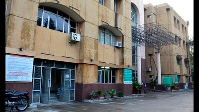 Previous tenders were unable to draw interests due to project’s high cost and long-term commitments, say officials. (HT PHOTO) Previous tenders were unable to draw interests due to project’s high cost and long-term commitments, say officials. (HT PHOTO)