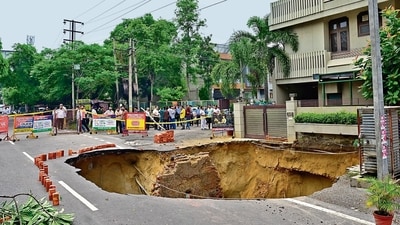 MC chief confirmed that the portion of the road was declared unsafe and residents of the adjacent house were already informed (Gurpreet Singh/HT) MC chief confirmed that the portion of the road was declared unsafe and residents of the adjacent house were already informed (Gurpreet Singh/HT)