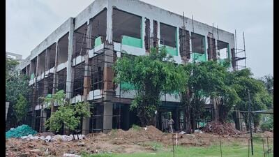 The school building was undergoing renovation and strengthening work when the wall collapsed on Friday. (HT) The school building was undergoing renovation and strengthening work when the wall collapsed on Friday. (HT)