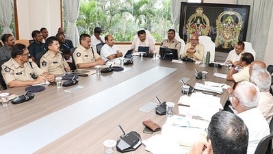 బ్రహ్మోత్సవాలపై సమీక్ష బ్రహ్మోత్సవాలపై సమీక్ష