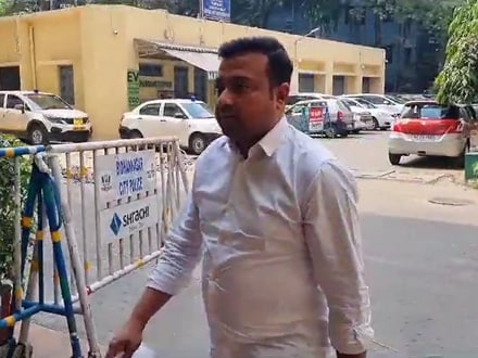 অভিষেক বন্দ্যোপাধ্যায়ের আপ্তসহায়ক সুমিত রায়