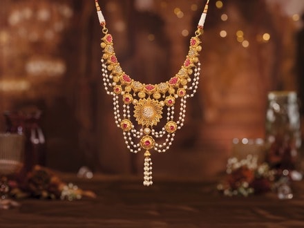 Titan Q1 Results: టైటాన్ నికర లాభం 63% జంప్.. రూ.1,777 కోట్లు