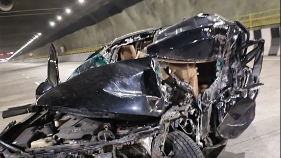 The accident occurred around 1:20am inside the tunnel on the connecting link section. (HT photo)