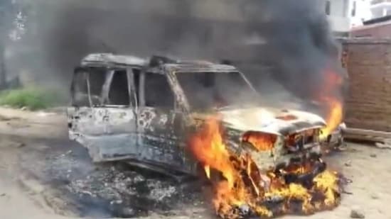 Visuals showed several vehicles on fire and policemen attempting to control the situation.