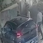 రాజమండ్రిలో యువతిపై కారు ఎక్కించిన యువకులు