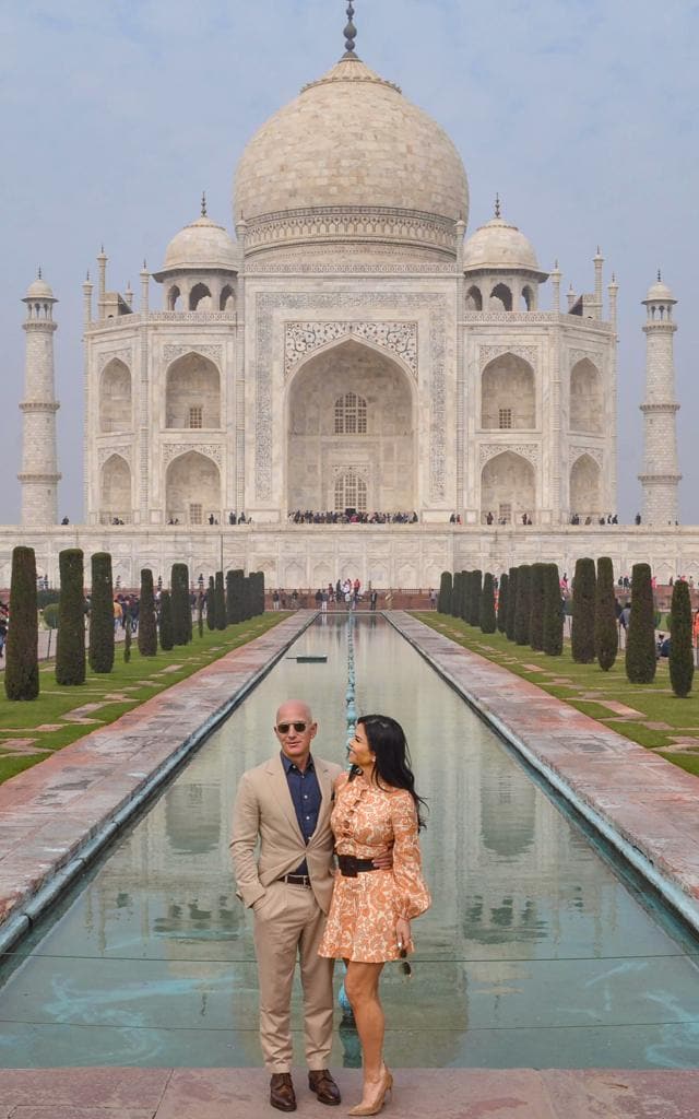 Amazon’s Jeff Bezos and his then newly acquired girlfriend Lauren Sanchez visited the Taj Mahal during his second visit to India. During an earlier visit he was photographed inside an auto rickshaw. Celebrities from abroad too made it a habit to pose in front of the Taj following the example of heads of state (Unknown photographer/ PTI/ 2020) Amazon’s Jeff Bezos and his then newly acquired girlfriend Lauren Sanchez visited the Taj Mahal during his second visit to India. During an earlier visit he was photographed inside an auto rickshaw. Celebrities from abroad too made it a habit to pose in front of the Taj following the example of heads of state (Unknown photographer/ PTI/ 2020)