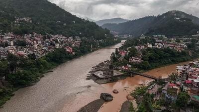 Due to weather and route conditions over the past few days, the yatra has had to be temporarily suspended. (HT Photo for representation) Due to weather and route conditions over the past few days, the yatra has had to be temporarily suspended. (HT Photo for representation)