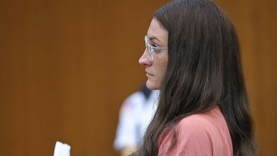 The trial of Lindsay Clancy continued, highlighting her mental health struggles. Witnesses described her as a devoted mother, while the prosecution asserts she intentionally harmed her children. (Greg Derr/Pool The Patriot Ledge) The trial of Lindsay Clancy continued, highlighting her mental health struggles. Witnesses described her as a devoted mother, while the prosecution asserts she intentionally harmed her children. (Greg Derr/Pool The Patriot Ledge)