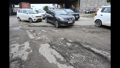 Officials have been asked to inspect and repair footpaths, road dividers, railings, and other public infrastructure that pose safety risks. (FILE) Officials have been asked to inspect and repair footpaths, road dividers, railings, and other public infrastructure that pose safety risks. (FILE)