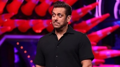 সলমন খানের বাড়ি পাহাড়ায় থাকা পুলিশ কনস্টেবেলের মৃত্যু। সলমন খানের বাড়ি পাহাড়ায় থাকা পুলিশ কনস্টেবেলের মৃত্যু।