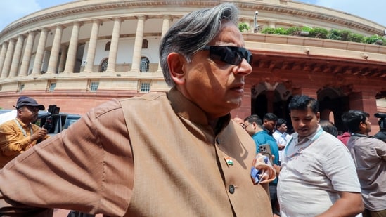 Congress MP Shashi Tharoor agreed on the fact that Congress' student outreach programme did not ‘resonate’ as much as the CJP's protest. (ANI)