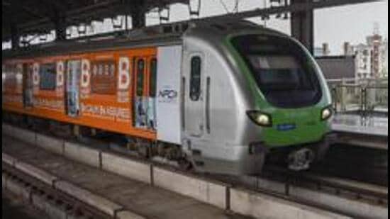 Mumbai: A metro train arrives at a station after Mumbai Metro One Private Limited (MMOPL) allowed resumption of metro train services in the Versova- Andheri-Ghatkopar corridor from Oct. 19, at Andheri station in Mumbai, Saturday, Oct. 17, 2020. (PTI Photo/Kunal Patil)(PTI17-10-2020_000136B) (PTI)