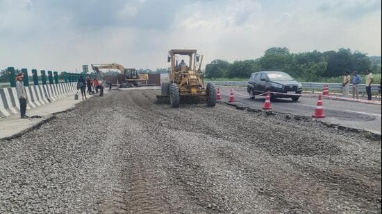 Repair work underway at the stretch where the cracks were detected. (HT)