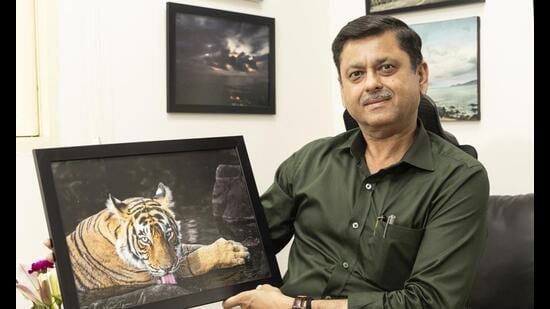Whether it’s about focussing the lens on wildlife or landscape, IPS Shivendra Kant Tewari has a keen eye for photographing it all. (Photo: Raajessh Kashyap/HT)