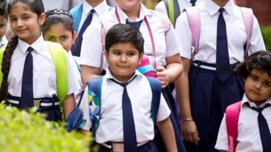 ప్రైవేట్ పాఠశాలలు - ఫీజులపై కీలక ఆదేశాలు