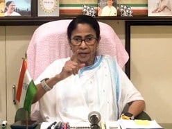 বীজপুরে বিক্ষোভের মুখে প্রাক্তন মুখ্যমন্ত্রী