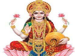 ఈ పొరపాట్లు చేస్తే లక్ష్మీదేవి ఆగ్రహం.. ఆర్థిక ఇబ్బందులు తొలగిపోవాలంటే ఈ అలవాట్లు వెంటనే మార్చుకోండి!