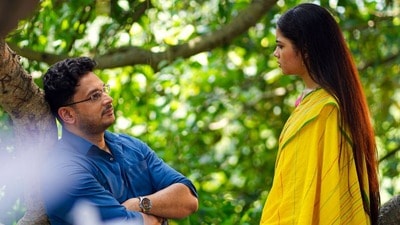 কনে দেখা আলো-য় জনপ্রিয়তা পেয়েছে লাজু আর অনুভবের জুটি।