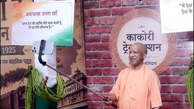 Chief minister Yogi Adityanath taking a selfie at an event to mark the 101st anniversary of the Kakori Train Action. (HT)