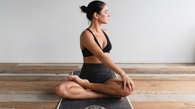 Fitness coach Vanja Moves outlines five basic movements for assessing physical fitness at home. (Unsplash) Fitness coach Vanja Moves outlines five basic movements for assessing physical fitness at home. (Unsplash)