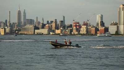 The 22-foot Bayliner speedboat overturned near Liberty Island. (UnSplash)