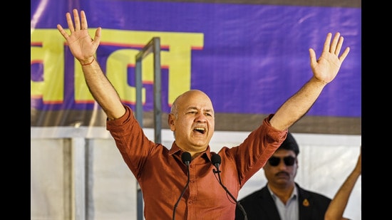 AAP’s Punjab in-charge Manish Sisodia has started holding district-wise meetings with party leaders and volunteers. (Hindustan Times)