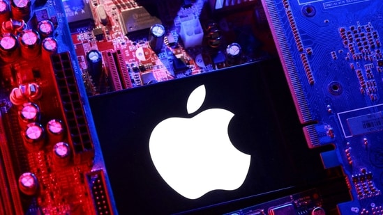 A $10,000 Apple stock investment made 10 years ago would be worth about $126,000 today. (REUTERS/Dado Ruvic/Illustration/File Photo)