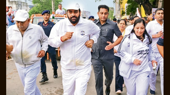 Saini joins 5-km run in Narnaul, says healthy and disciplined youngsters are key to achieving Viksit Bharat goal. (HT Photo)