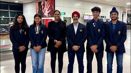 The Indian contingent before departing for Scotland. (IGU)