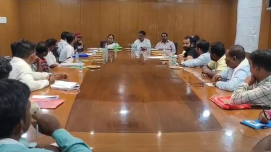 Jharkhand Minister Sudivya Kumar Sonu said the government had held three days of talks with the aspirants.