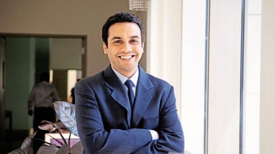 Godrej Properties Ltd will generate more than  <span class='webrupee'>₹</span>20,000 crore of operating cash flow during the current and next fiscal, enabling the company to continue investing in business expansion. 