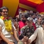 బోనాల పండుగలో అర్జున్ రెడ్డి కాంబో సందడి.. లాల్ దర్వాజా అమ్మవారి సేవలో విజయ్ దేవరకొండ, సందీప్ వంగా