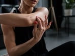 Signs you should stop brushing off every workout pain as a gym injury.(Unsplash)