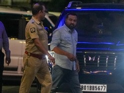অভিষেক বন্দ্যোপাধ্যায়ের আপ্তসহায়ক তথা তাঁর বাল্যবন্ধু সুমিত রায়কে ঘিরে একাধিক দুর্নীতির অভিযোগ নিয়ে তদন্তে তৎপর হয়েছে সিআইডি।