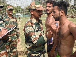 প্রযুক্তির দ্রুত পরিবর্তনের সঙ্গে তাল মিলিয়ে দেশের প্রতিরক্ষা ব্যবস্থাকে আরও শক্তিশালী করতে টেরিটোরিয়াল আর্মির পরিধি বাড়ানোর পরিকল্পনা করছে প্রতিরক্ষা মন্ত্রক।