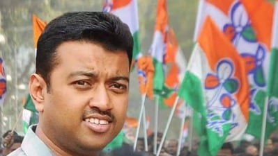 মুকুল রায়-পুত্র শুভ্রাংশু রায় (সৌজন্যে টুইটার) মুকুল রায়-পুত্র শুভ্রাংশু রায় (সৌজন্যে টুইটার)