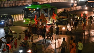 Delhi Police did little to keep the blare in check, despite residents from several neighbourhoods on the Kanwar Yatra route airing their concerns. (HT Photo/Sanjeev Verma) Delhi Police did little to keep the blare in check, despite residents from several neighbourhoods on the Kanwar Yatra route airing their concerns. (HT Photo/Sanjeev Verma)