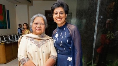 Sangeeta Jaitley and former India captain and commentator Anjum Chopra (Photo: Raajessh Kashyap/HT)
