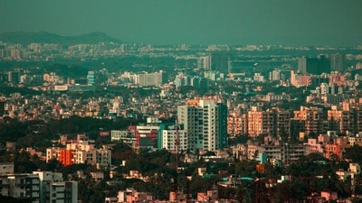 The post sparked a discussion with many sharing similar concerns about Pune’s traffic, pollution and infrastructure. (Unsplash/Representative image) The post sparked a discussion with many sharing similar concerns about Pune’s traffic, pollution and infrastructure. (Unsplash/Representative image)