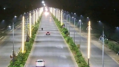 సీడ్ యాక్సెస్ రోడ్డు