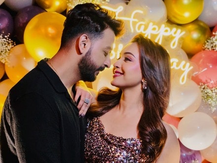 অন্য নায়িকাকে চুমু বিতর্ক অতীত! ‘তুমি আমার সব’, বনির জন্মদিনে আদুরে কৌশানি