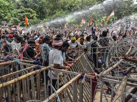 জোট শরিক হেমন্ত সোরেন সরকারের তীব্র নিন্দা রাহুল গান্ধীর